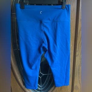 Zyia Capri Leggings